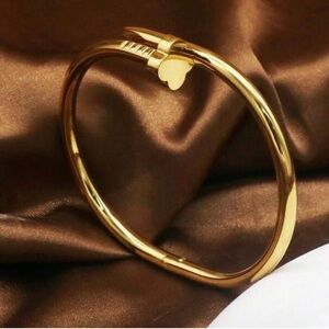 Gold Plated Clover Nail Bracelet